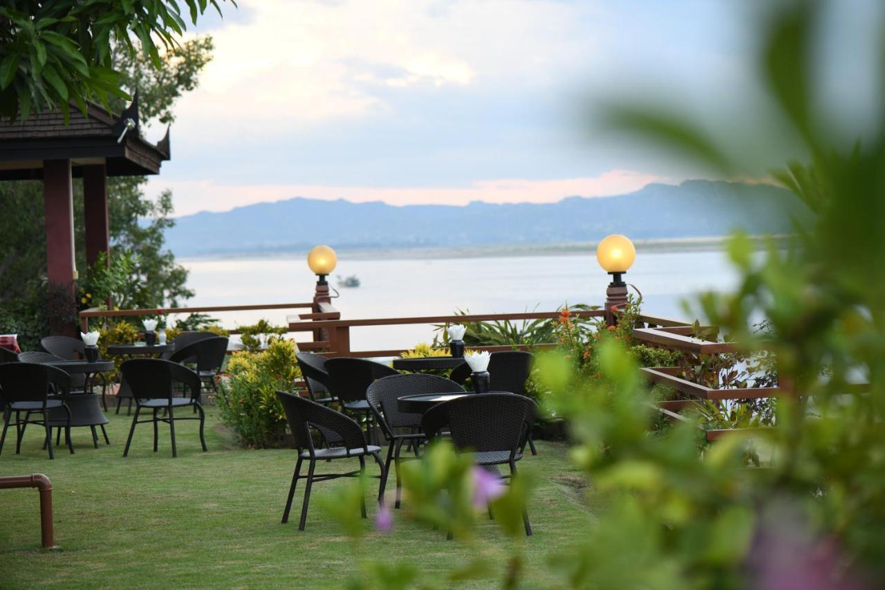 Aye Yar River View Resort Bagan Eksteriør billede