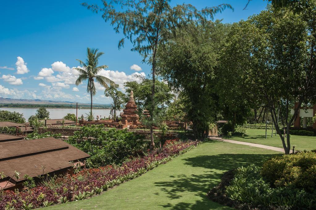 Aye Yar River View Resort Bagan Eksteriør billede