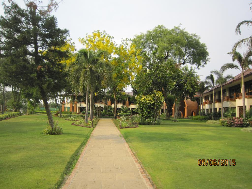 Aye Yar River View Resort Bagan Eksteriør billede