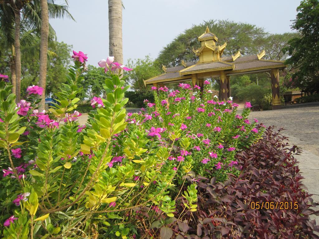 Aye Yar River View Resort Bagan Eksteriør billede