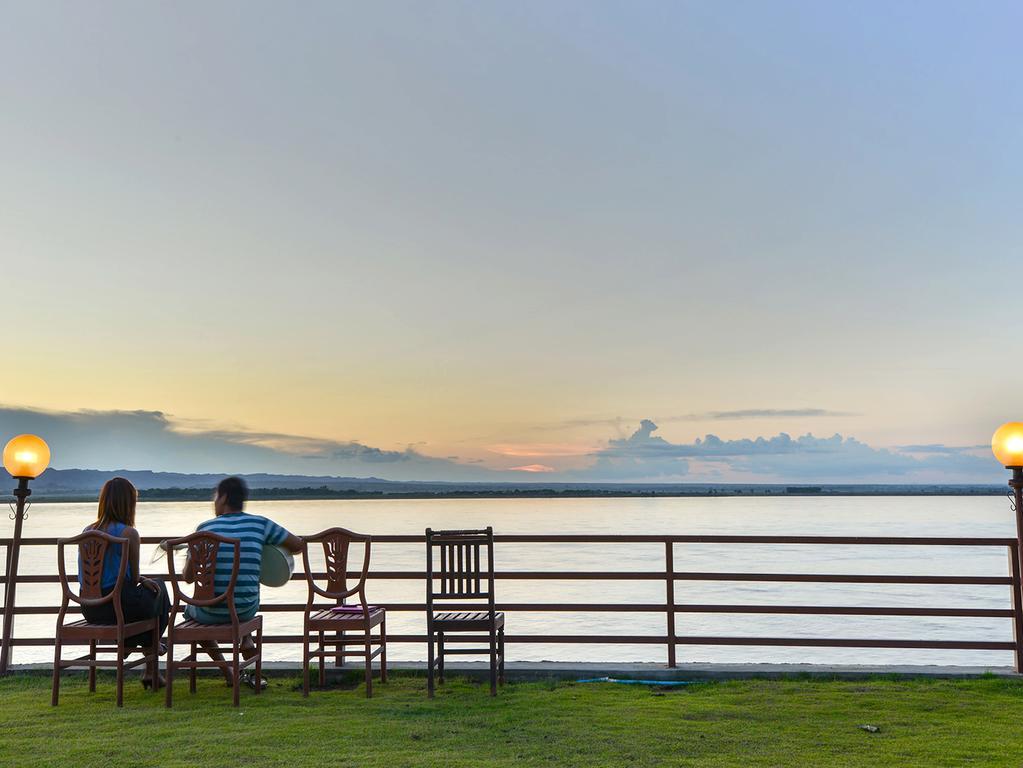 Aye Yar River View Resort Bagan Eksteriør billede
